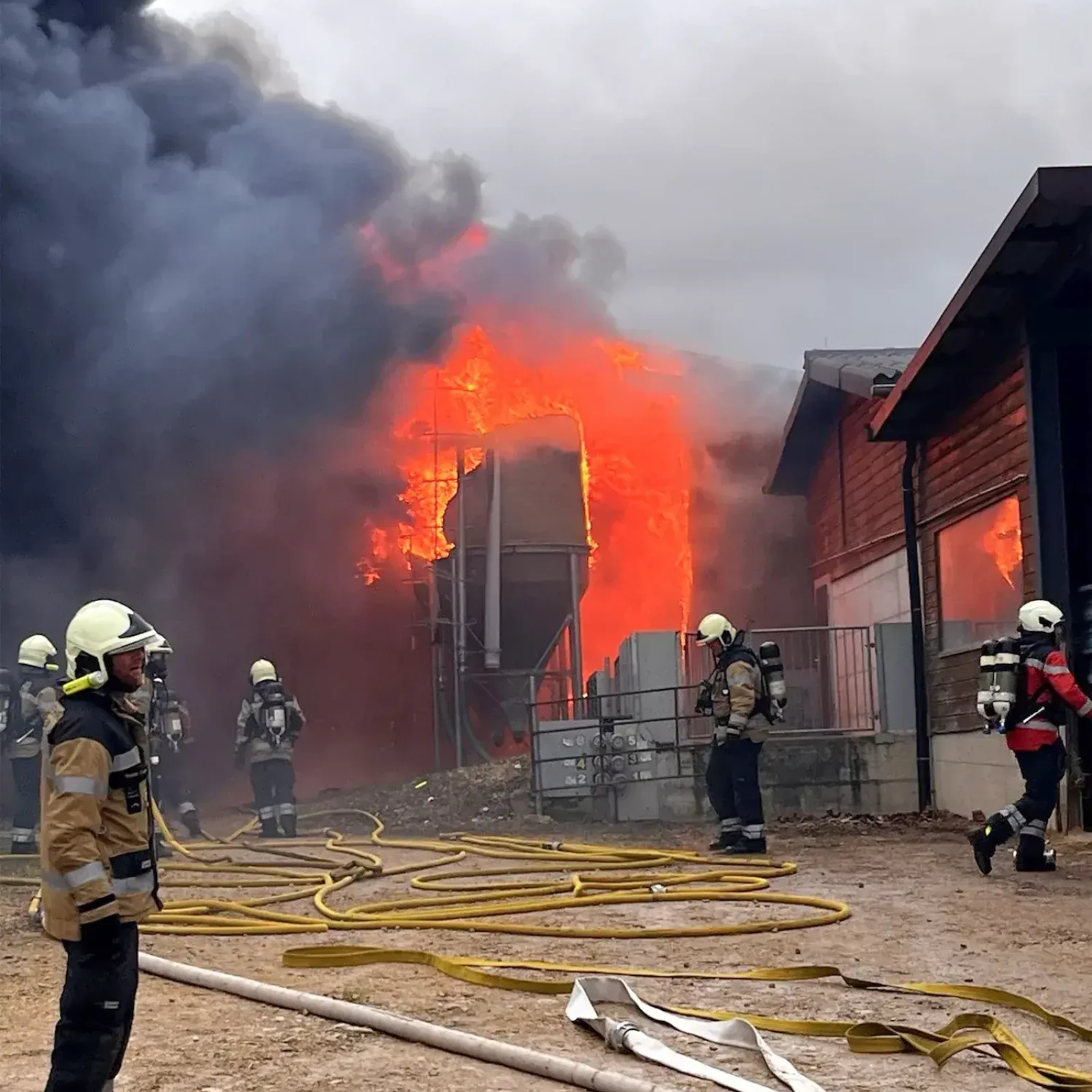 21.12.2023_brand-landwirtschaftsbetrieb-in-diegten